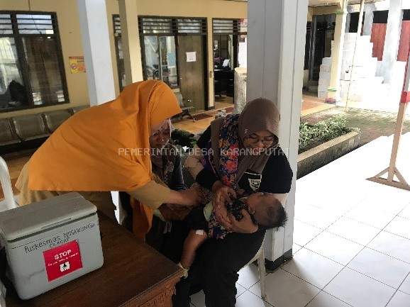 Imunisasi DPT-HB-Hib, Polio Tetes, Rota Virus, dan PCV Batita Desa Karangputat, Kecamatan Nusawungu, Kabupaten Cilacap