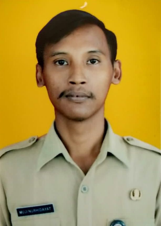 MUJI NURHIDAYAT